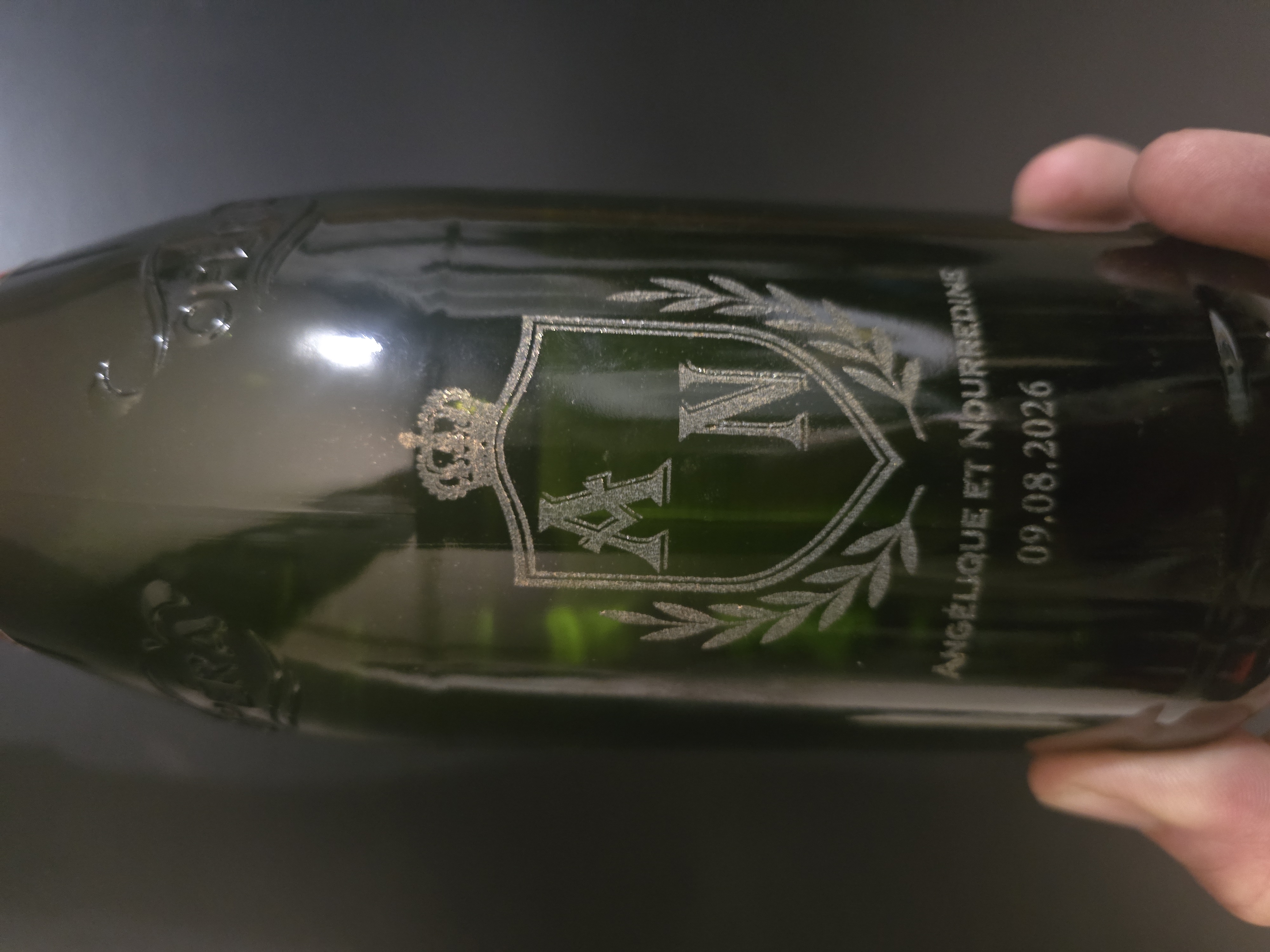 Gravure laser sur bouteille